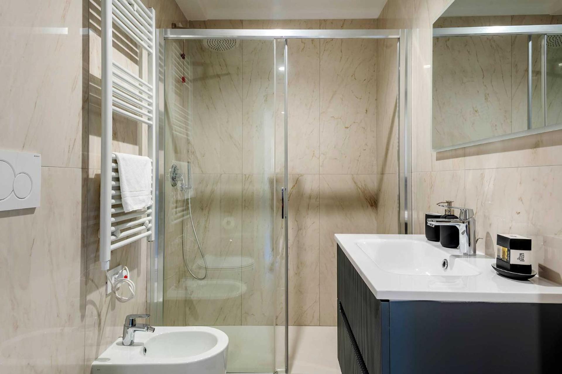Velasca Tower Apartments Milán Exterior foto
